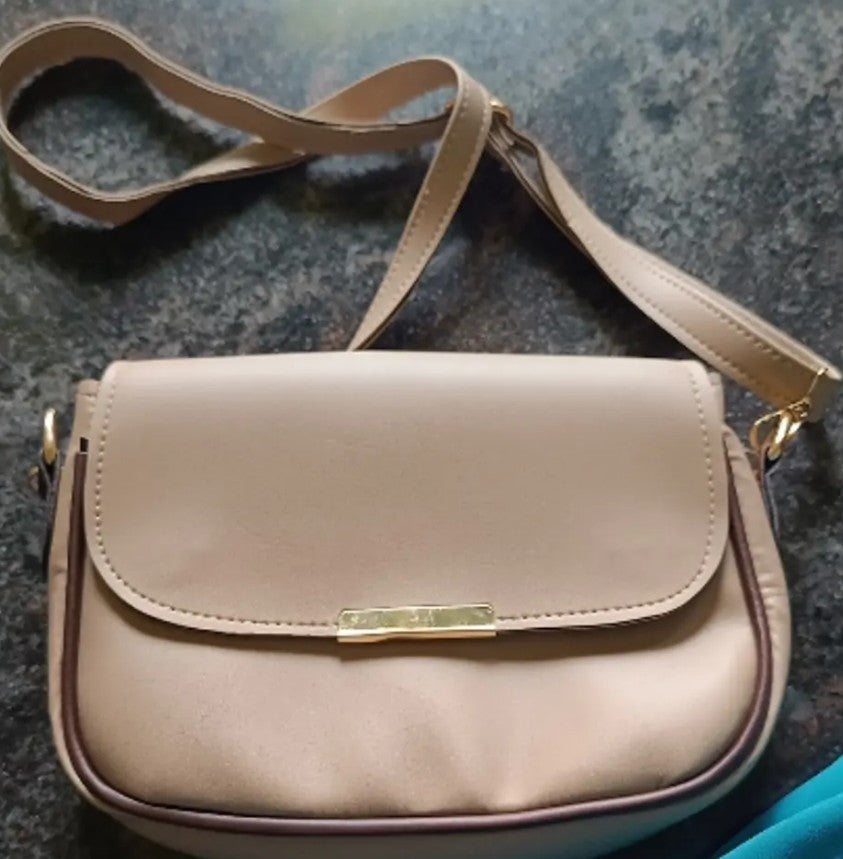 PREMIUM design sling bag SHANIVERSE